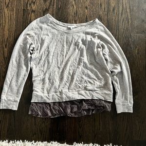 Clio Sweatshit in great condition